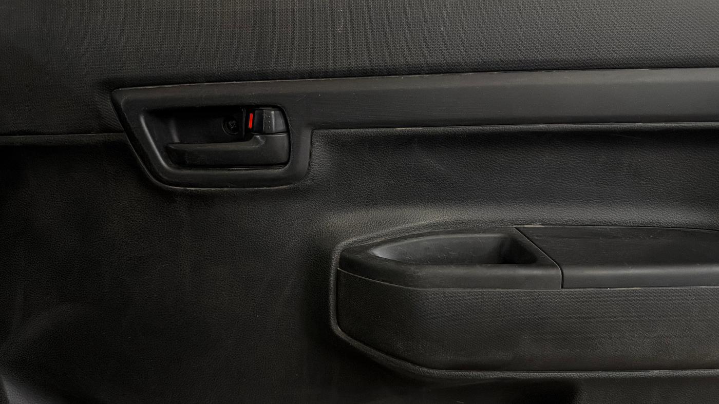 2022 Maruti S PRESSO VXI PLUS AMT, Petrol, Automatic, 90,546 km, Driver Side Door Panels Control