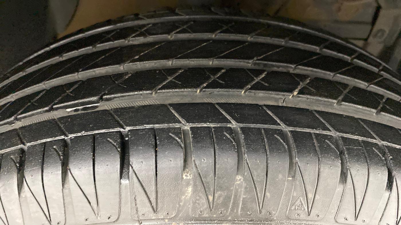 2021 Toyota URBAN CRUISER PREMIUM MT, Petrol, Manual, 11,362 km, Right Front Tyre Tread