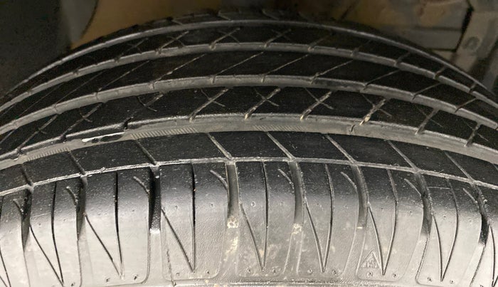 2021 Toyota URBAN CRUISER PREMIUM MT, Petrol, Manual, 11,362 km, Right Front Tyre Tread