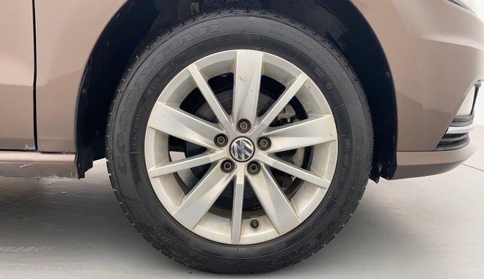 2016 Volkswagen Ameo HIGHLINE 1.2, Petrol, Manual, 15,601 km, Right Front Wheel