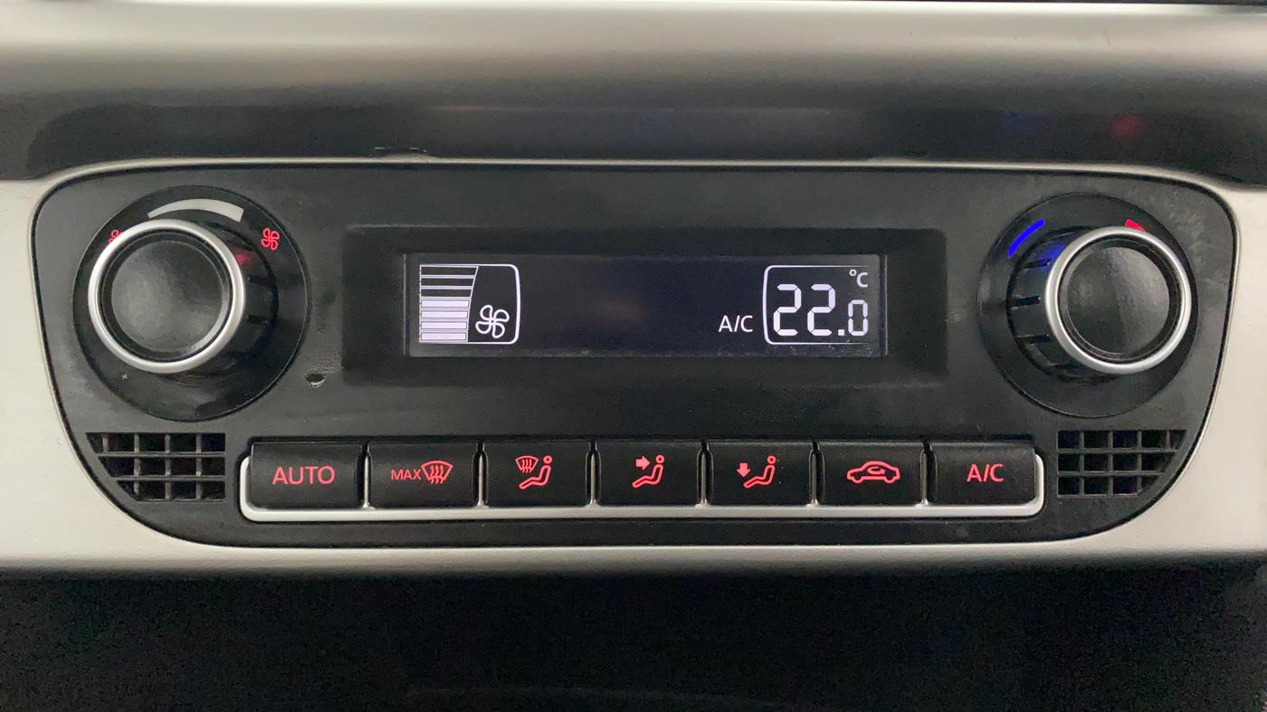 2016 Volkswagen Ameo HIGHLINE 1.2, Petrol, Manual, 15,601 km, Automatic Climate Control