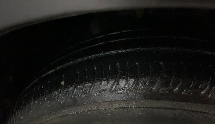 2018 Honda Amaze 1.2L I-VTEC S OPT, Petrol, Manual, 42,322 km, Right Front Tyre Tread