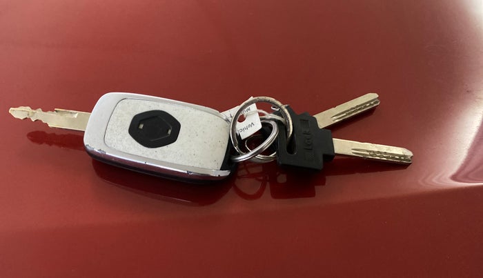 2016 Renault Kwid RXT 1.0, Petrol, Manual, 43,520 km, Key Close Up