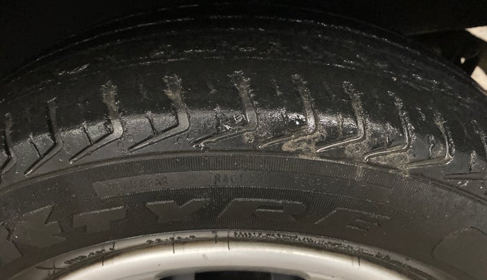 2016 Renault Kwid RXT 1.0, Petrol, Manual, 43,520 km, Left Rear Tyre Tread