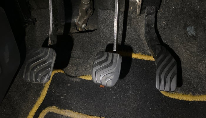 2016 Renault Kwid RXT 1.0, Petrol, Manual, 43,520 km, Pedals