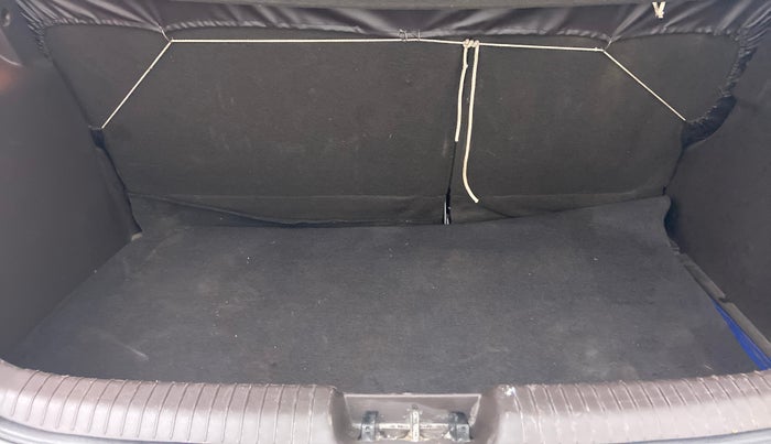 2009 Hyundai i20 ASTA 1.2, Petrol, Manual, 77,860 km, Boot Inside