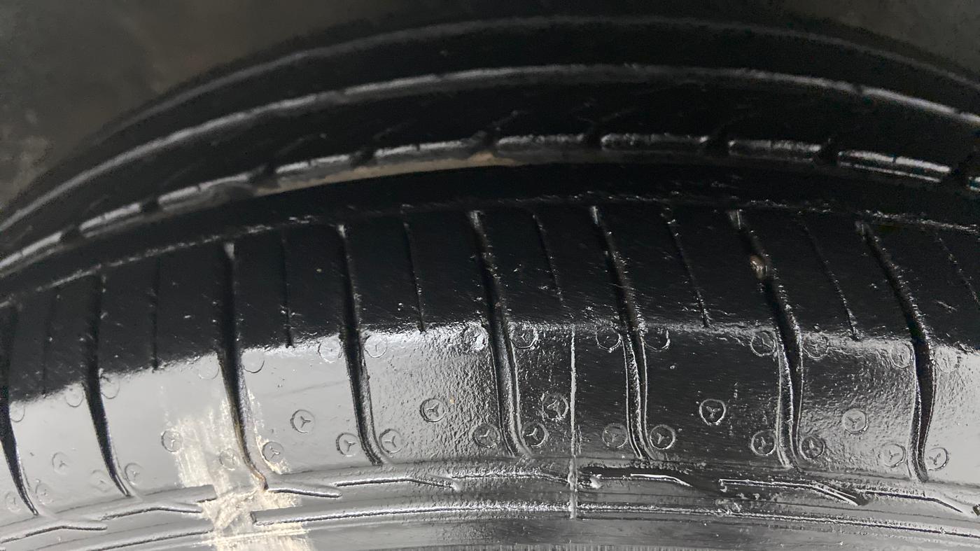 2009 Hyundai i20 ASTA 1.2, Petrol, Manual, 77,860 km, Right Front Tyre Tread