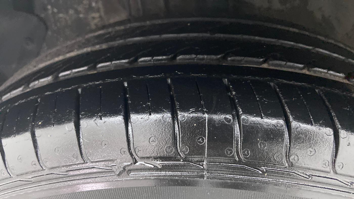 2009 Hyundai i20 ASTA 1.2, Petrol, Manual, 77,860 km, Left Front Tyre Tread