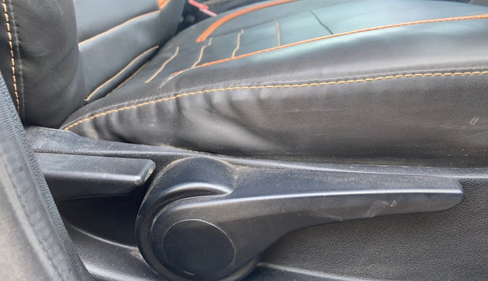 2017 Tata TIGOR XT PETROL, CNG, Manual, 37,080 km, Driver Side Adjustment Panel