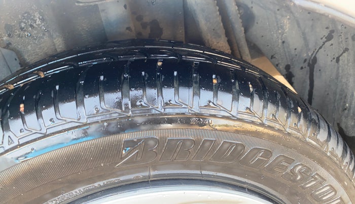 2017 Tata TIGOR XT PETROL, CNG, Manual, 37,080 km, Left Rear Tyre Tread