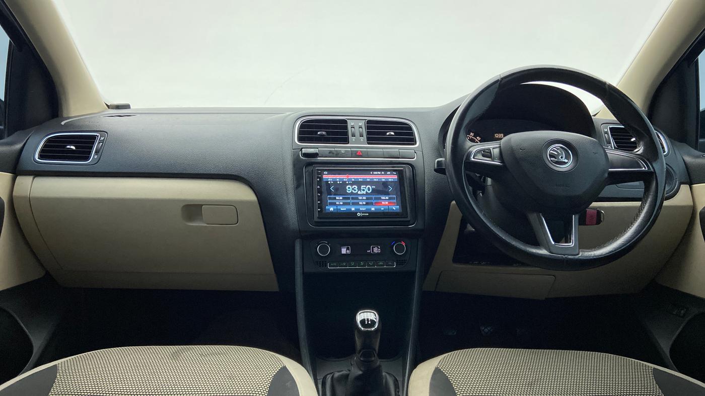 2016 Skoda Rapid 1.5 TDI MT AMBITION, CNG, Manual, 73,005 km, Dashboard