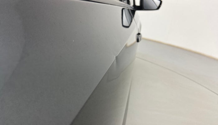 2016 Skoda Rapid 1.5 TDI MT AMBITION, Diesel, Manual, 73,005 km, Right rear door - Slightly dented