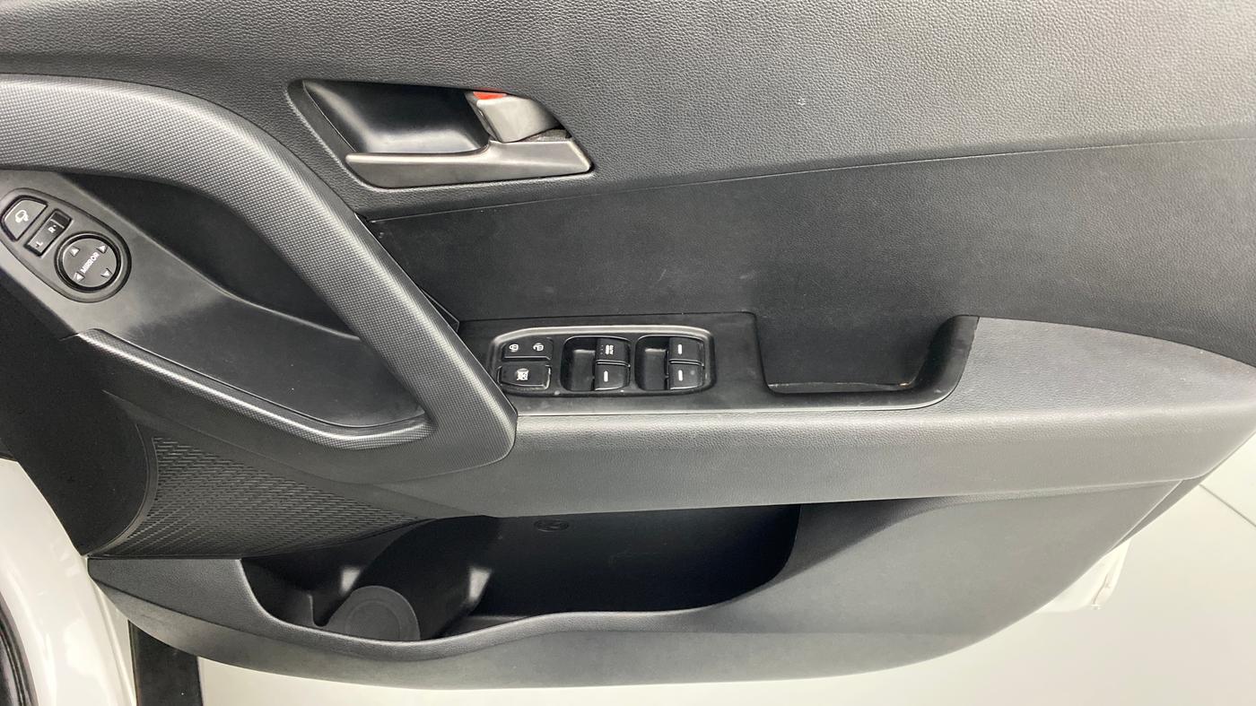 2017 Hyundai Creta 1.6 SX PLUS PETROL, Petrol, Manual, 22,872 km, Driver Side Door Panels Control