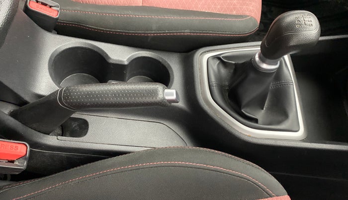 2017 Hyundai Creta 1.6 SX PLUS PETROL, Petrol, Manual, 22,872 km, Gear Lever