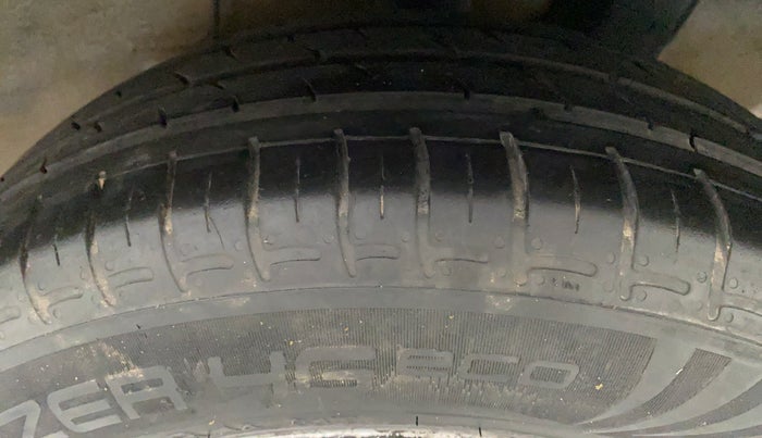 2020 Hyundai GRAND I10 NIOS MAGNA 1.2 MT, Petrol, Manual, 19,255 km, Left Rear Tyre Tread