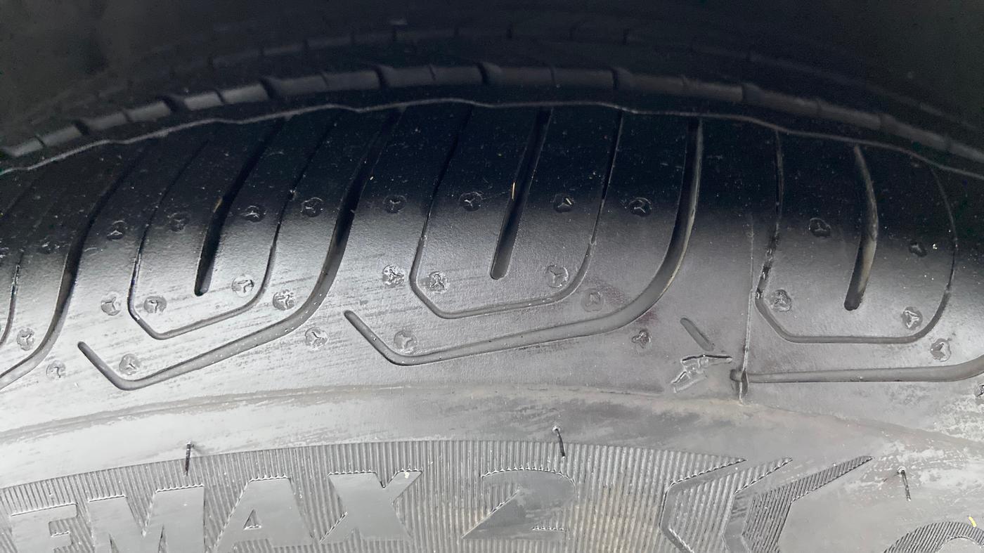 2015 Audi A6 35 TDI S LINE, Diesel, Automatic, 40,925 km, Left Front Tyre Tread