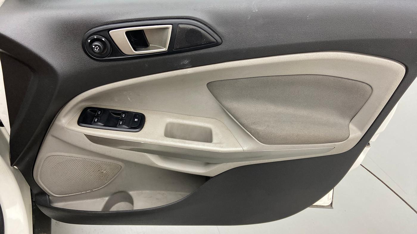 2017 Ford Ecosport TITANIUM 1.5L DIESEL, Diesel, Manual, 89,823 km, Driver Side Door Panels Control