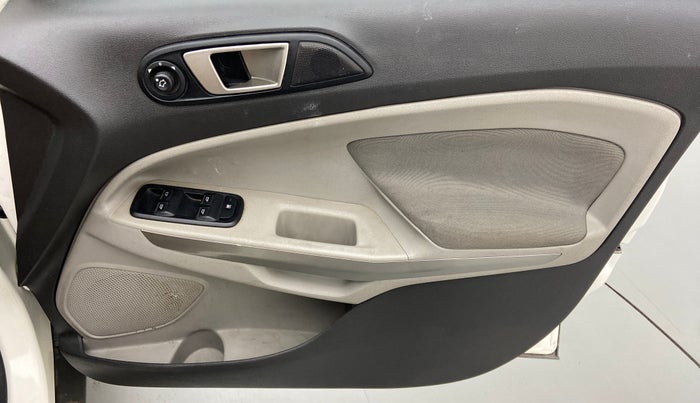 2017 Ford Ecosport TITANIUM 1.5L DIESEL, Diesel, Manual, 89,823 km, Driver Side Door Panels Control