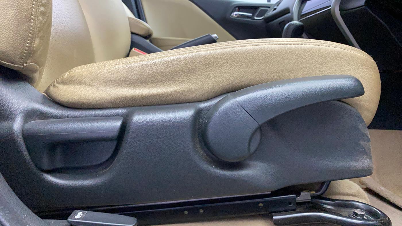 2018 Honda City 1.5L I-VTEC ZX CVT, Petrol, Automatic, 38,718 km, Driver Side Adjustment Panel
