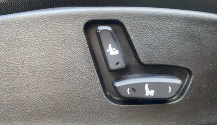 2020 MG HECTOR SMART HYBRID 1.5 PETROL, Petrol, Manual, 69,507 km, Driver Side Adjustment Panel