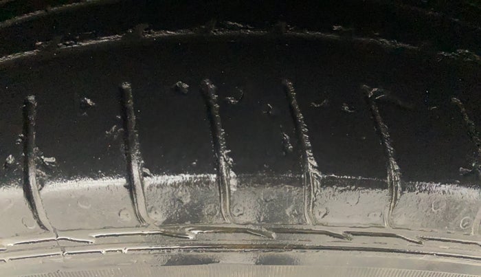 2020 MG HECTOR SMART HYBRID 1.5 PETROL, Petrol, Manual, 69,507 km, Right Front Tyre Tread