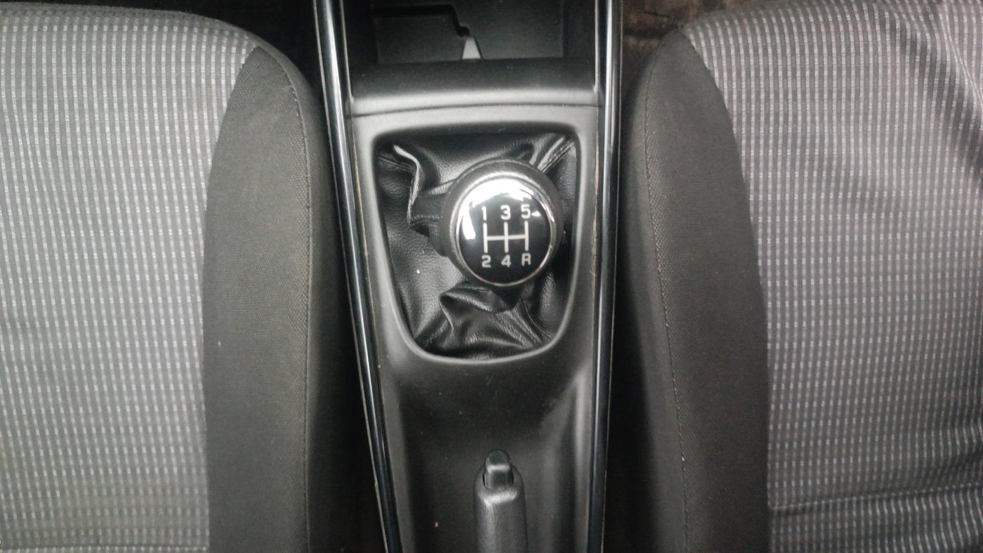 2016 Maruti Baleno SIGMA PETROL 1.2, Petrol, Manual, 74,937 km, Gear Lever