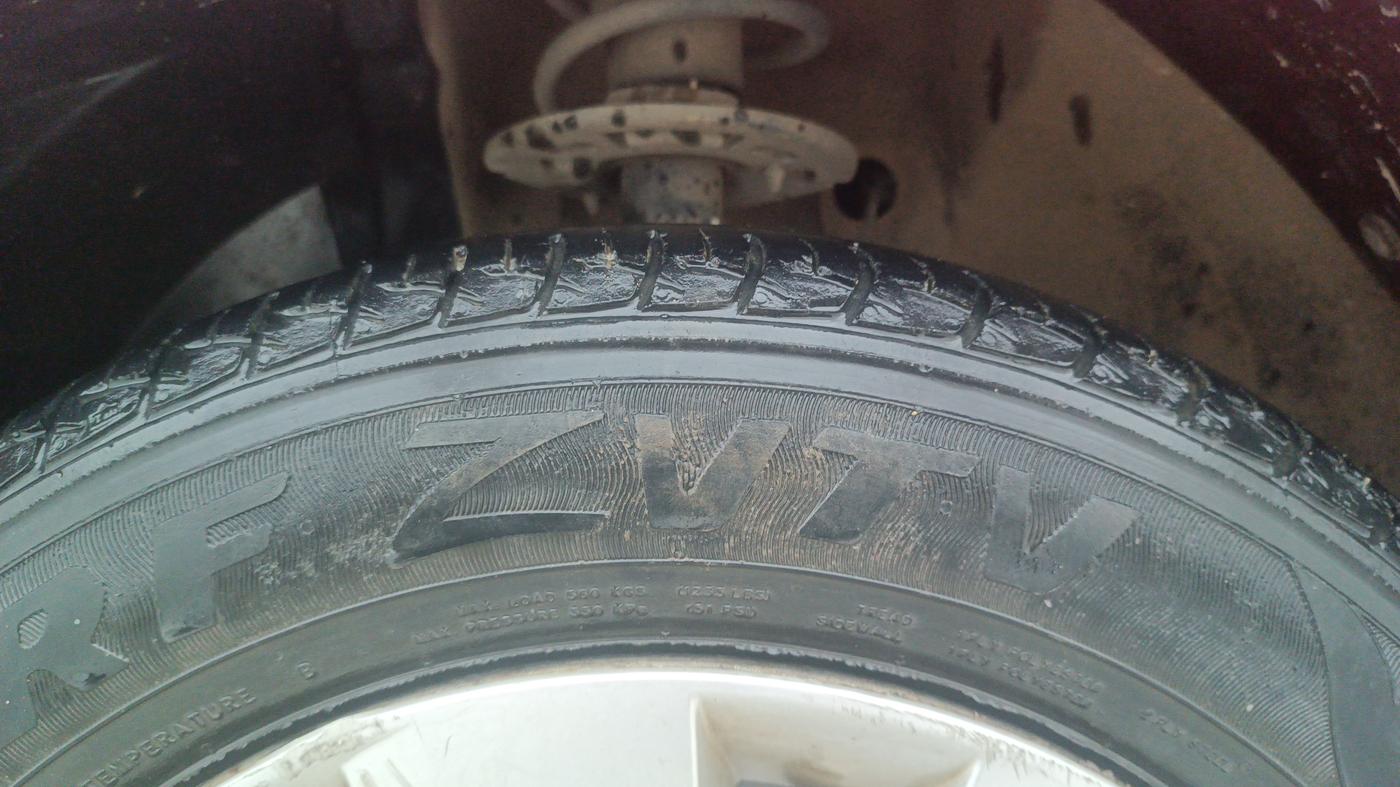 2016 Maruti Baleno SIGMA PETROL 1.2, Petrol, Manual, 74,937 km, Left Front Tyre Tread