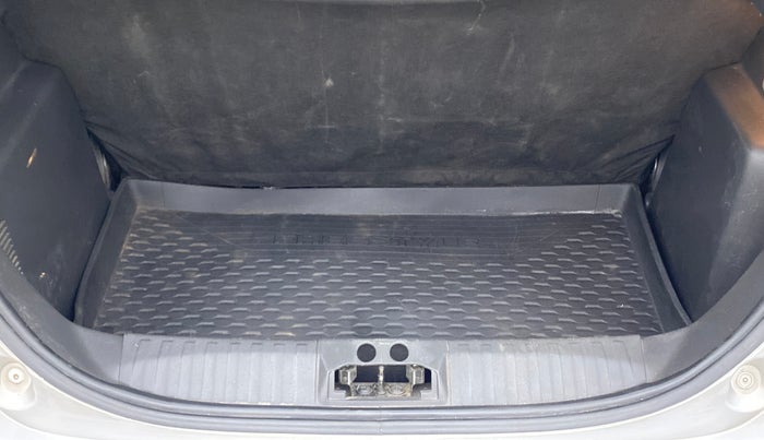 2018 Ford FREESTYLE TREND 1.5 DIESEL, Diesel, Manual, 39,309 km, Boot Inside