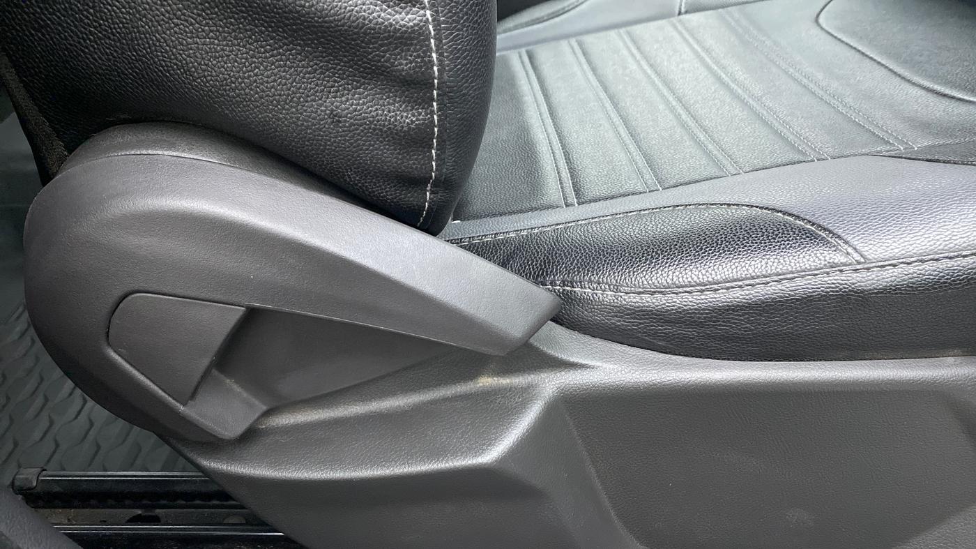 2018 Ford FREESTYLE TREND 1.5 DIESEL, Diesel, Manual, 39,309 km, Driver Side Adjustment Panel