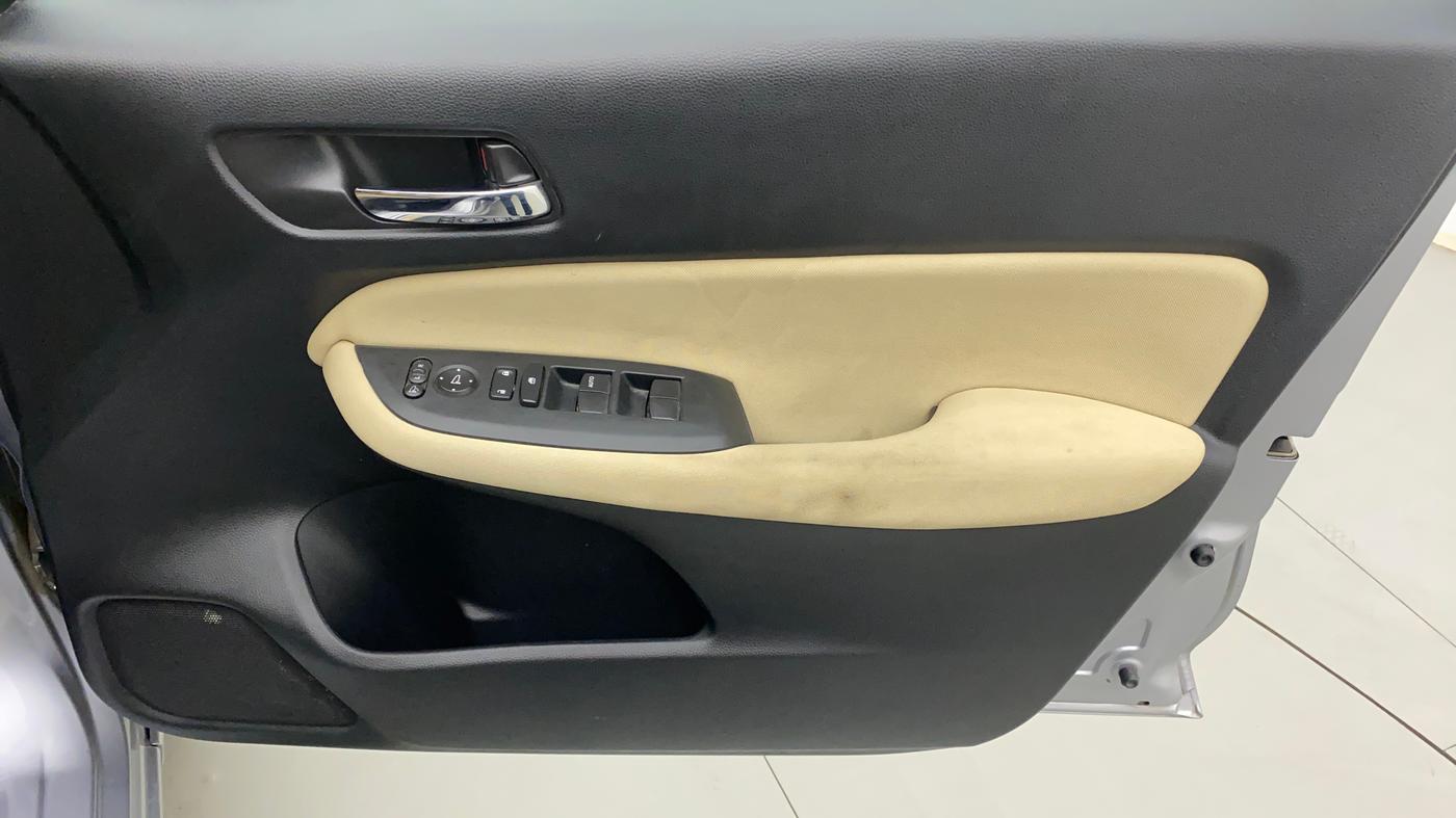 2023 Honda City 1.5L I-VTEC VX CVT, Petrol, Automatic, 24,800 km, Driver Side Door Panels Control
