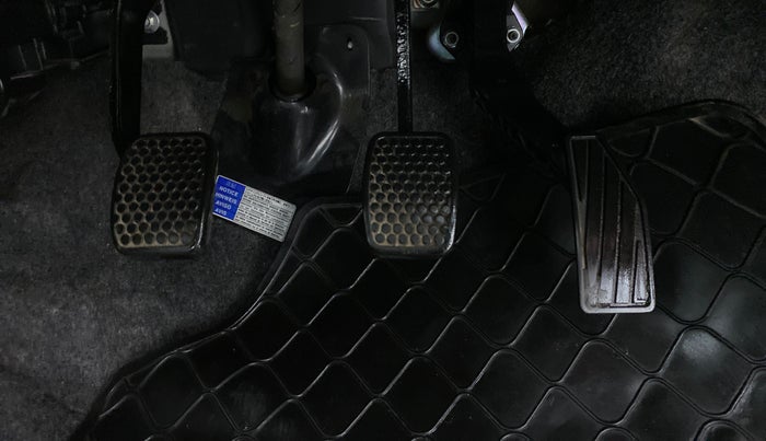 2015 Maruti Alto K10 VXI P, Petrol, Manual, 29,082 km, Pedals