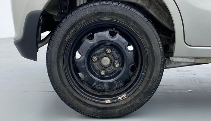 2015 Maruti Alto K10 VXI P, Petrol, Manual, 29,082 km, Right Rear Wheel