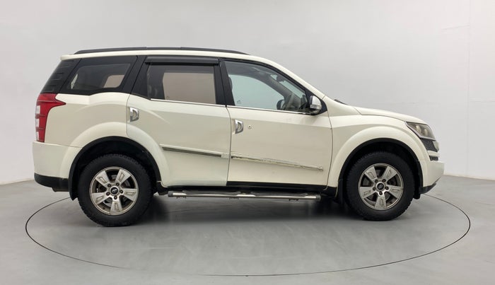 2013 Mahindra XUV500 W8, Diesel, Manual, 80,437 km, Right Side View