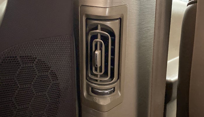 2013 Mahindra XUV500 W8, Diesel, Manual, 80,437 km, Rear AC Vents