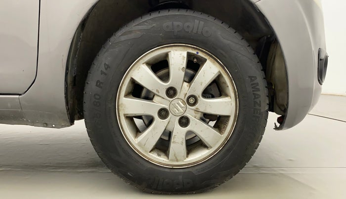 2012 Maruti Ritz ZXI, Petrol, Manual, 66,566 km, Right Front Wheel