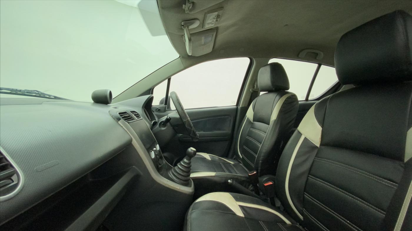 2012 Maruti Ritz ZXI, Petrol, Manual, 66,566 km, Right Side Front Door Cabin