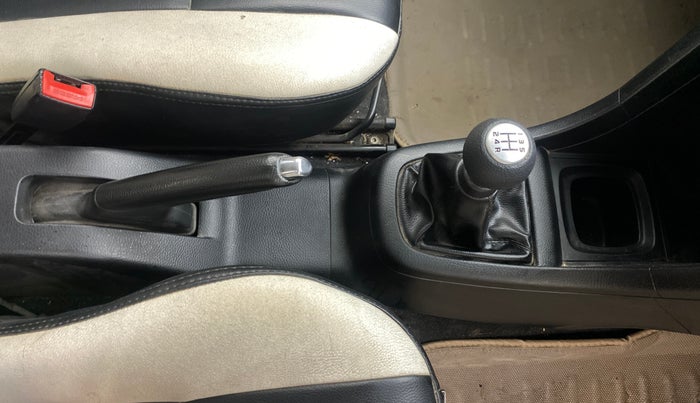 2013 Maruti Swift VDI, Diesel, Manual, 88,028 km, Gear Lever