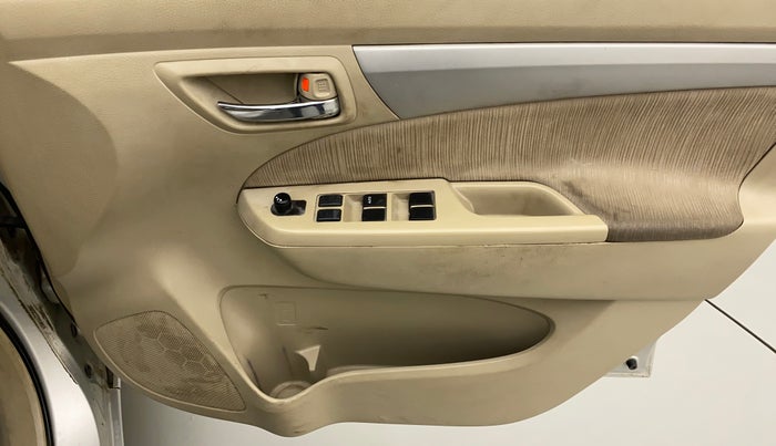 2015 Maruti Ertiga VXI, Petrol, Manual, 86,010 km, Driver Side Door Panels Control