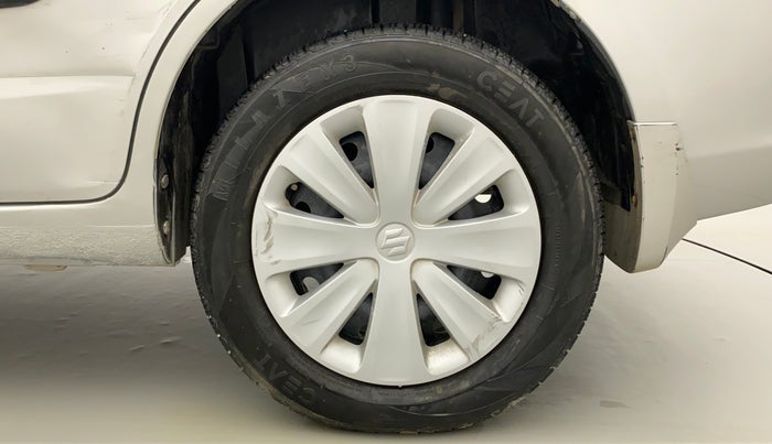 2015 Maruti Ertiga VXI, Petrol, Manual, 86,010 km, Left Rear Wheel