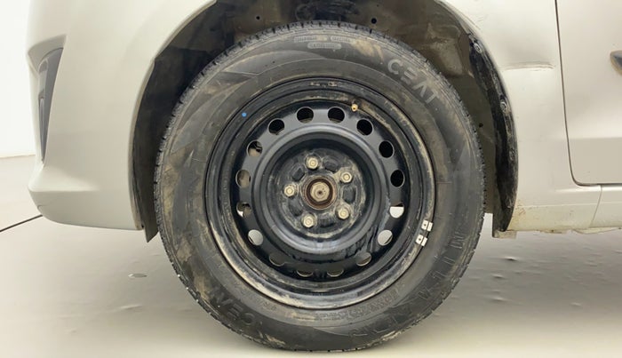 2015 Maruti Ertiga VXI, Petrol, Manual, 86,010 km, Left Front Wheel