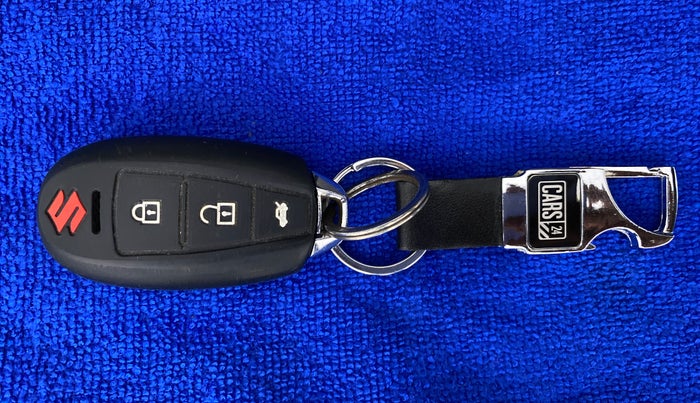 2018 Maruti S Cross ALPHA SHVS, Diesel, Manual, 56,062 km, Key Close Up