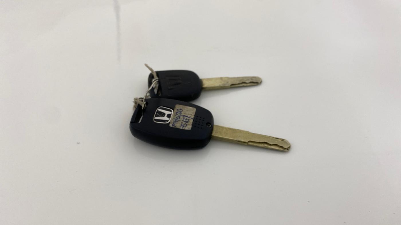 2013 Honda Amaze 1.2L I-VTEC S, Petrol, Manual, 89,232 km, Key Close Up