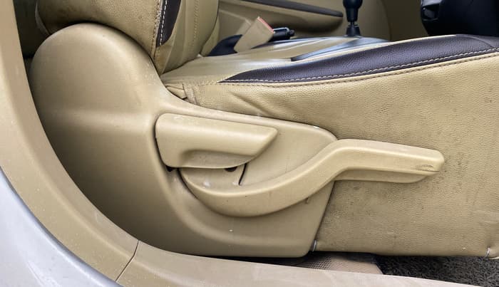2013 Honda Amaze 1.2L I-VTEC S, Petrol, Manual, 89,232 km, Driver Side Adjustment Panel