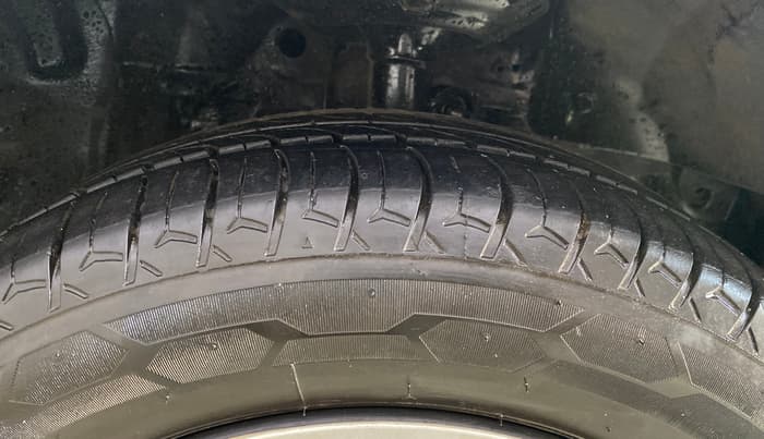2013 Honda Amaze 1.2L I-VTEC S, Petrol, Manual, 89,232 km, Right Front Tyre Tread