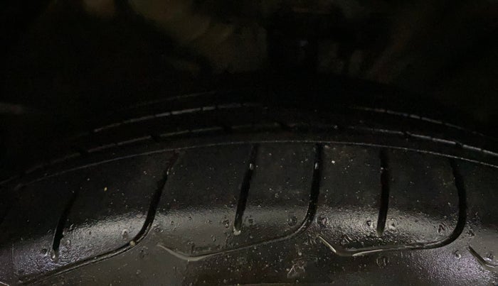 2019 KIA SELTOS GTX 1.4 PETROL, Petrol, Manual, 38,178 km, Right Front Tyre Tread