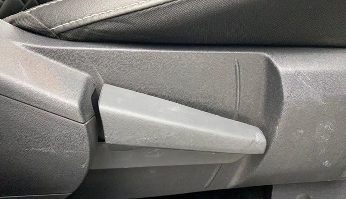 2021 Nissan MAGNITE XV PREMIUM TURBO CVT, Petrol, Automatic, 25,360 km, Driver Side Adjustment Panel