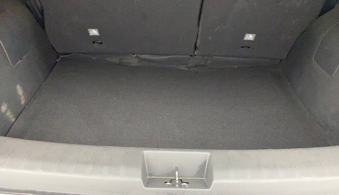 2021 Nissan MAGNITE XV PREMIUM TURBO CVT, Petrol, Automatic, 25,360 km, Boot Inside