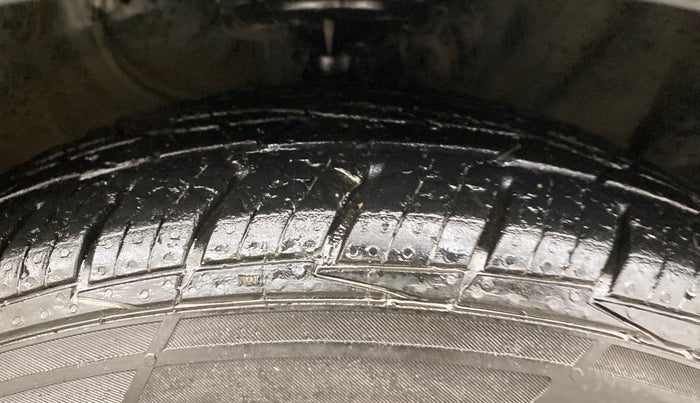 2018 Hyundai Creta SX AT 1.6 PETROL, Petrol, Automatic, 83,608 km, Right Front Tyre Tread