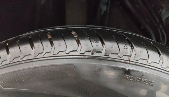 2022 Renault Kiger RXZ TURBO MT, Petrol, Manual, 22,139 km, Right Rear Tyre Tread