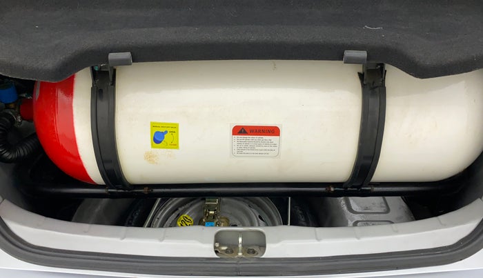 2019 Hyundai NEW SANTRO SPORTZ CNG, CNG, Manual, 68,865 km, Boot Inside